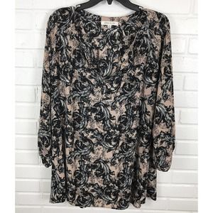 Rose + Olive V-Neck Paisley Print Blouse
